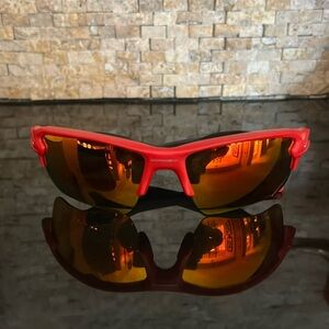 Brand new, never worn OAKLEY sunglasses